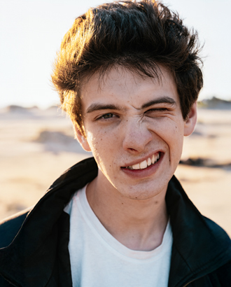 «Я совсем не ощущаю себя москвичом» — актер Марк Эйдельштейн