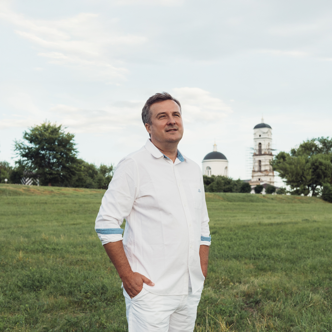 Почему вы должны меня знать: владелец усадьбы Скорняково-Архангельское Алексей Шкрапкин