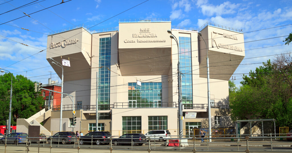 Богомолов переименовал бывший театр Виктюка в «Сцену на Стромынке»