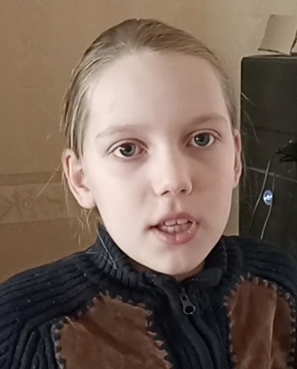 Для 13-летней Алисы Тепляковой нашли способ легально работать психологом