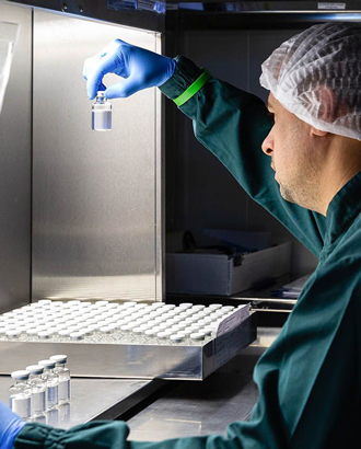 В «Технополисе» запустили производство лекарства от 13 видов онкологии, включая рак легкого и меланому