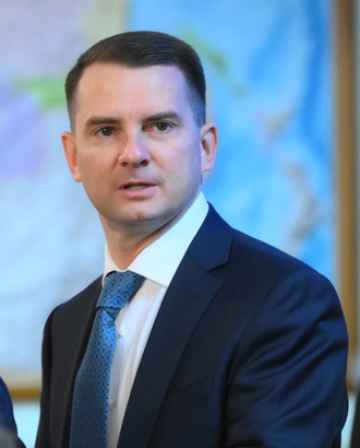 Депутат Нилов призвал не доверять интернету и носить бумажные карты. Но зачем карта москвичу?