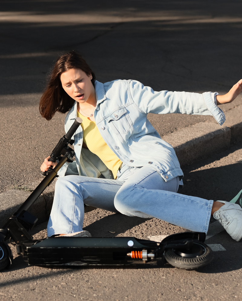 В Москве происходит по одной аварии в день с участием электросамокатов