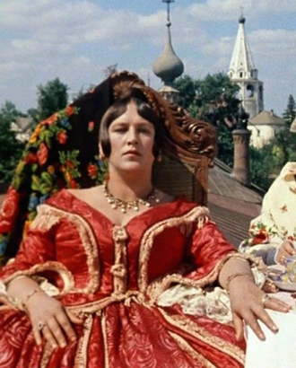 Каждый второй москвич проведет майские праздники дома