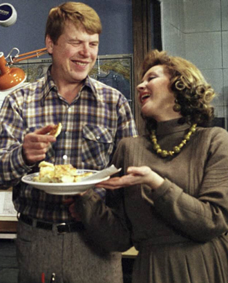 В трети московских компаний никак не поздравляют именинников с днем рождения