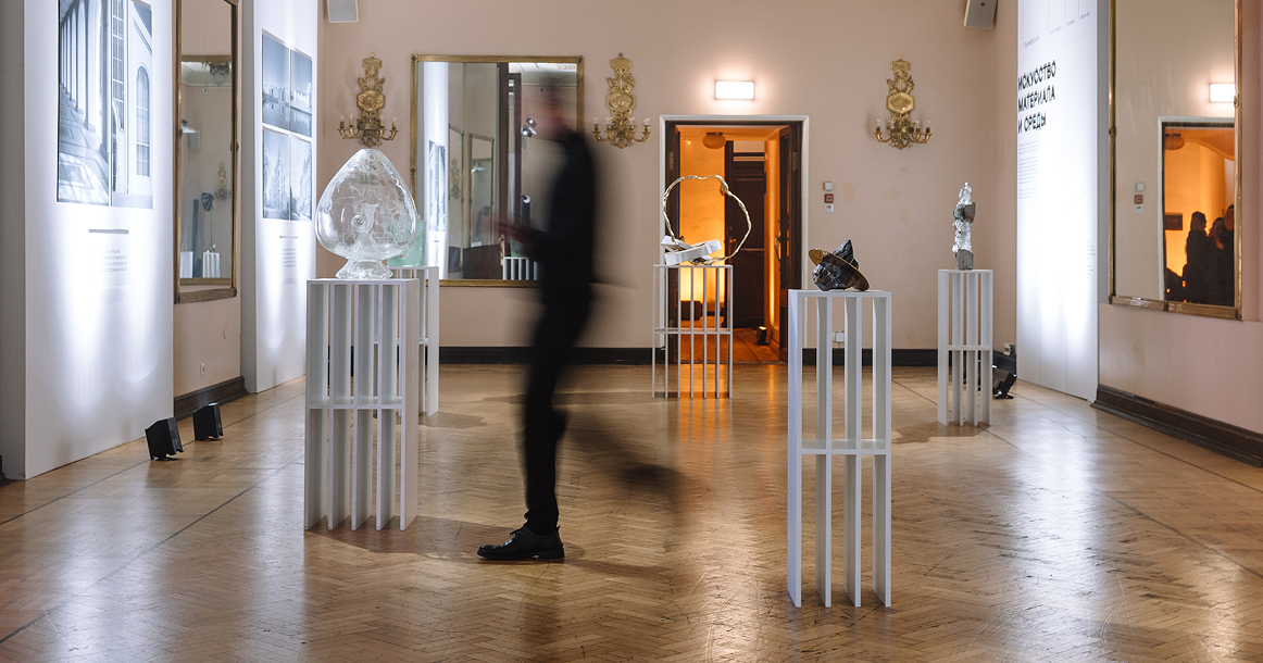 В «Метрополе» показали выставки «Архитектура движения» и «Алхимия первоэлементов»