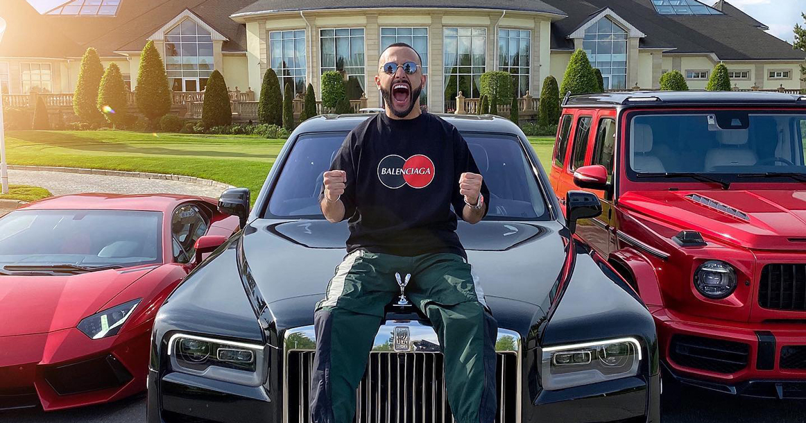 Блогер Гусейн Гасанов продал квартиру в «Москва-Сити» за пачку печенья