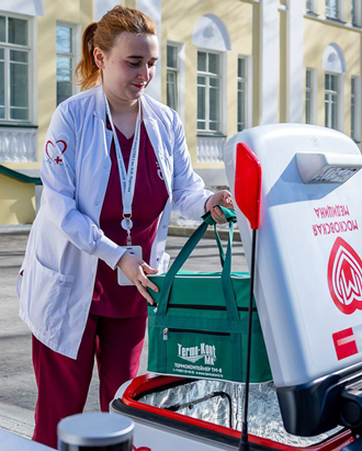 В Первой Градской начали использовать роботов-доставщиков лекарств и анализов между корпусами