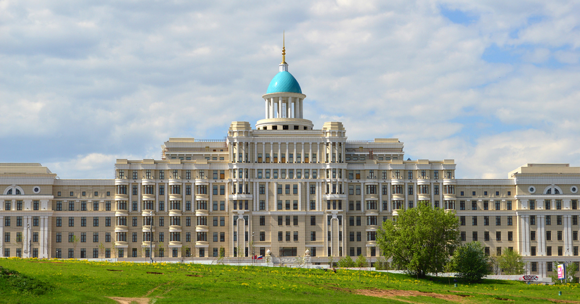 Академии ФСБ на Мичуринском проспекте присвоили имя Феликса Дзержинского