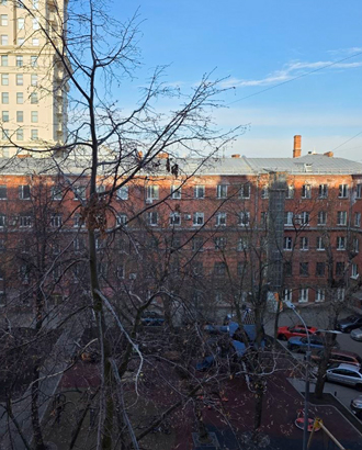Вид из моего окна: на Большую Якиманку