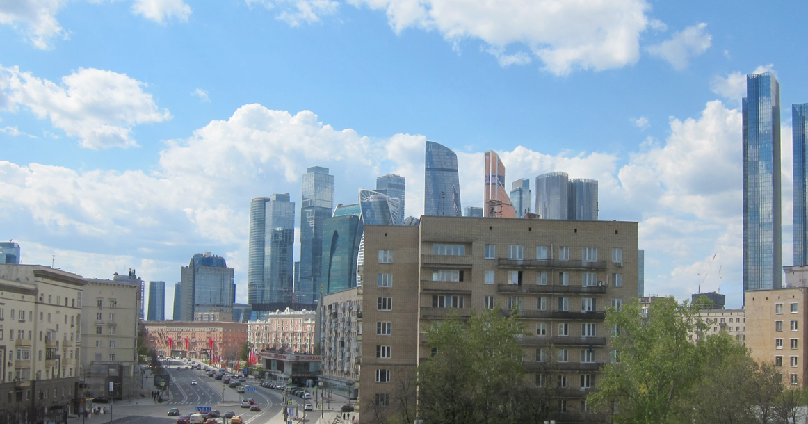 Вид из моего окна: на Большую Дорогомиловскую улицу