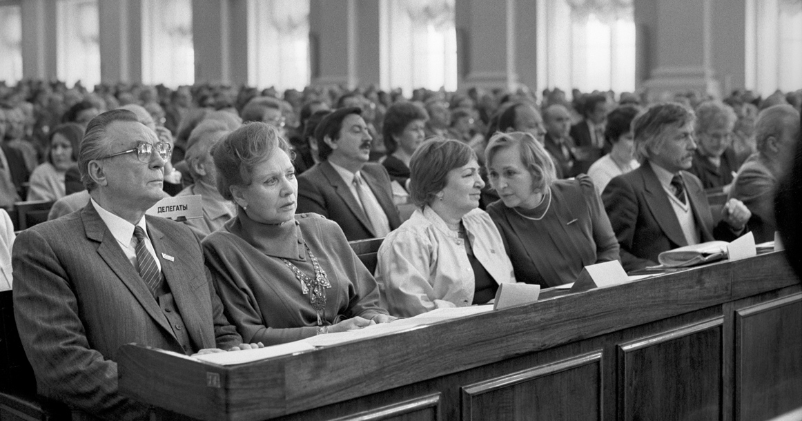 Ровно 40 лет назад советские кинематографисты покончили с полочной цензурой