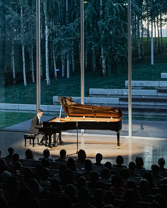 Фестиваль Pianissimo проведет летний сезон в «ГЭС-2», Эрмитаже и Петергофе