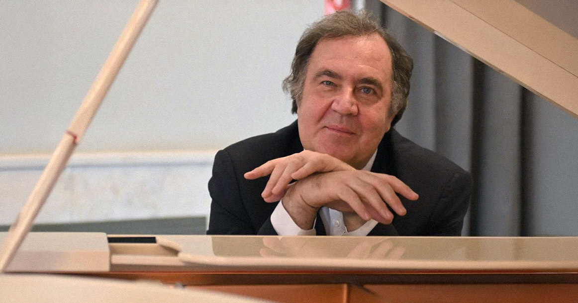 Это мой город: тапер кинотеатра «Иллюзион» Сергей Аксенов