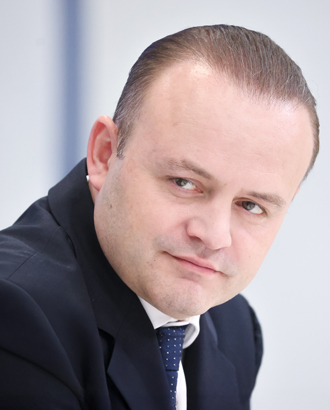 «Если не заниматься политикой, то она займется тобой» — вице-спикер Госдумы Владислав Даванков