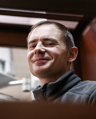 Экс-депутат Мосгордумы Максим Круглов отказался отвечать прокурору на процессе по своему делу