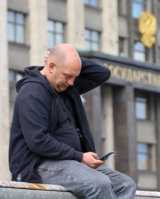 «Нужно быстрее строить свой интернет»: в Думе отреагировали на массовые блокировки Apple