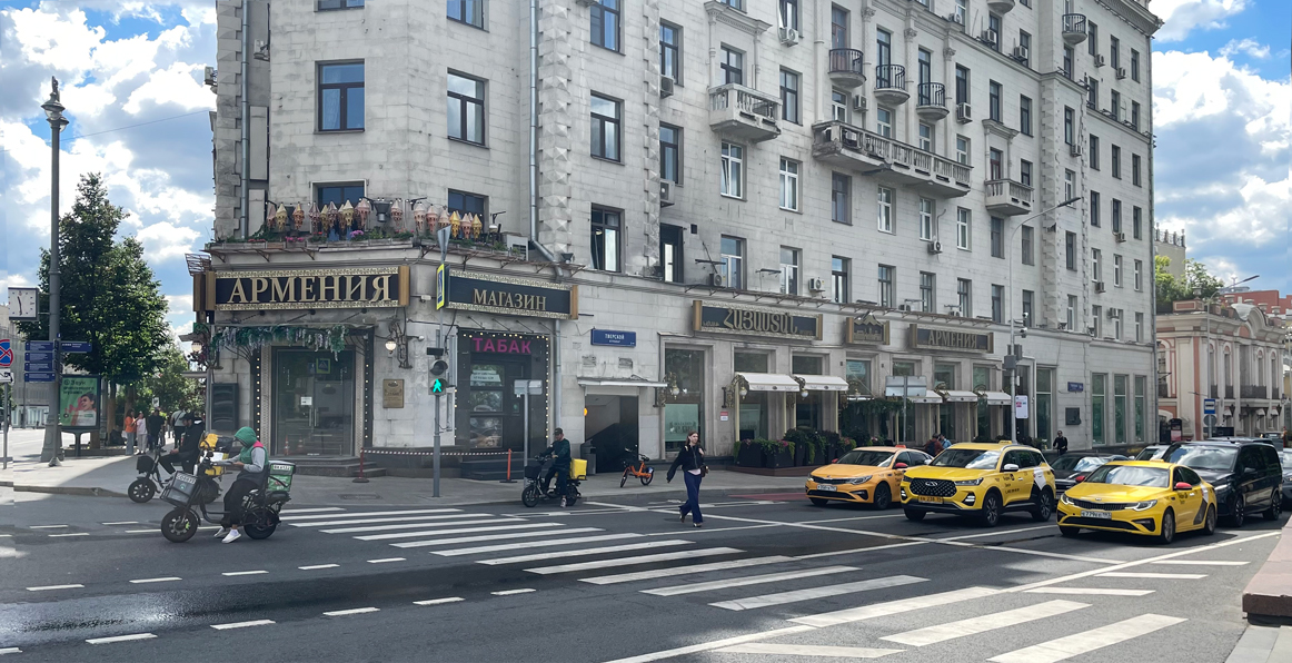 Вместо «Армении» на Тверской планируют открыть «ВкусВилл»