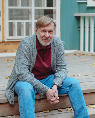 «Не хотел превращать воспоминания в набор баек» — составитель «Книги Уткина» Станислав Гридасов
