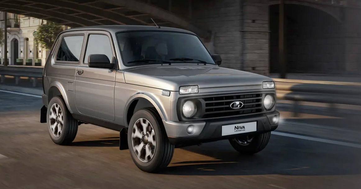 «АвтоВАЗ» представил на ПМЭФ новую Lada Niva Legend