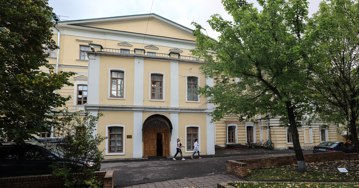 В ГИТИСе оказались не в курсе, что у них конкурс на пост ректора уже три человека на место
