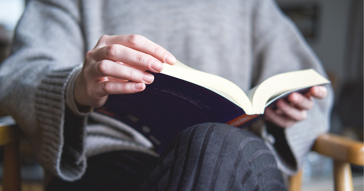 Приливы и провалы: две книжные новинки середины августа