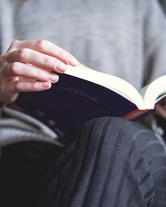 Приливы и провалы: две книжные новинки середины августа