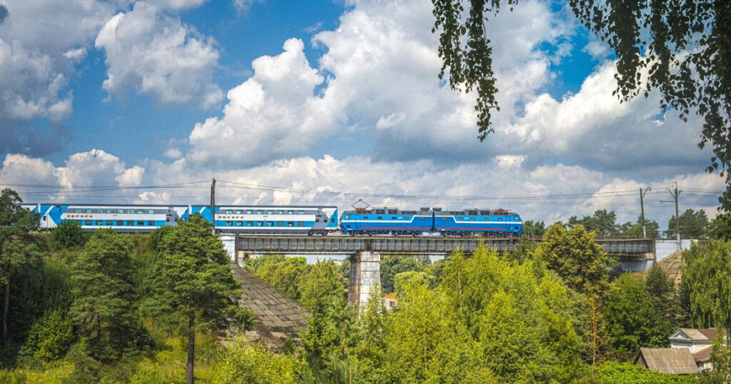 Из Москвы в Ярославль запустят двухэтажные скоростные поезда