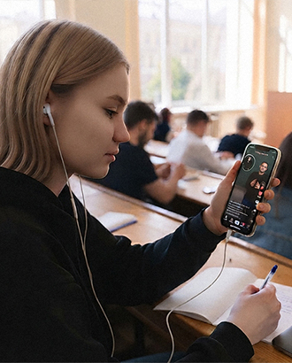 Ректор РЭШ заявил, что тиктоки и нейропреподаватели скоро могут заменить лекции в вузах