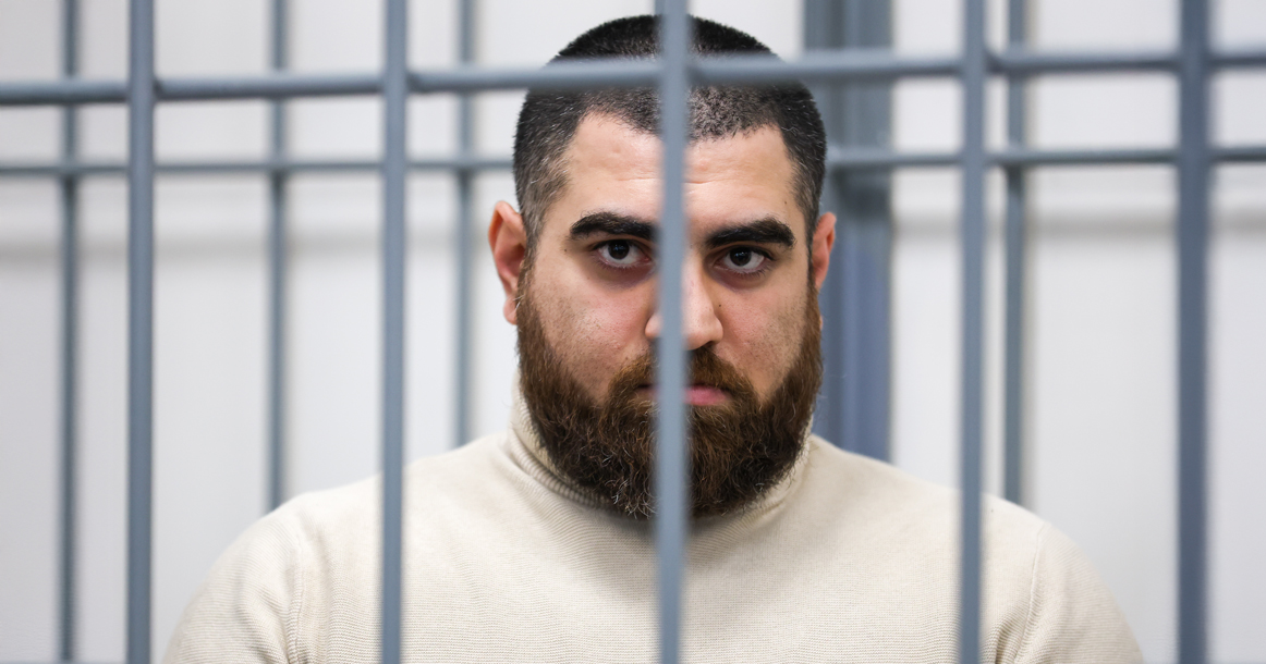 Блогер-женоненавистник Маркарян в колонии шьет спецодежду