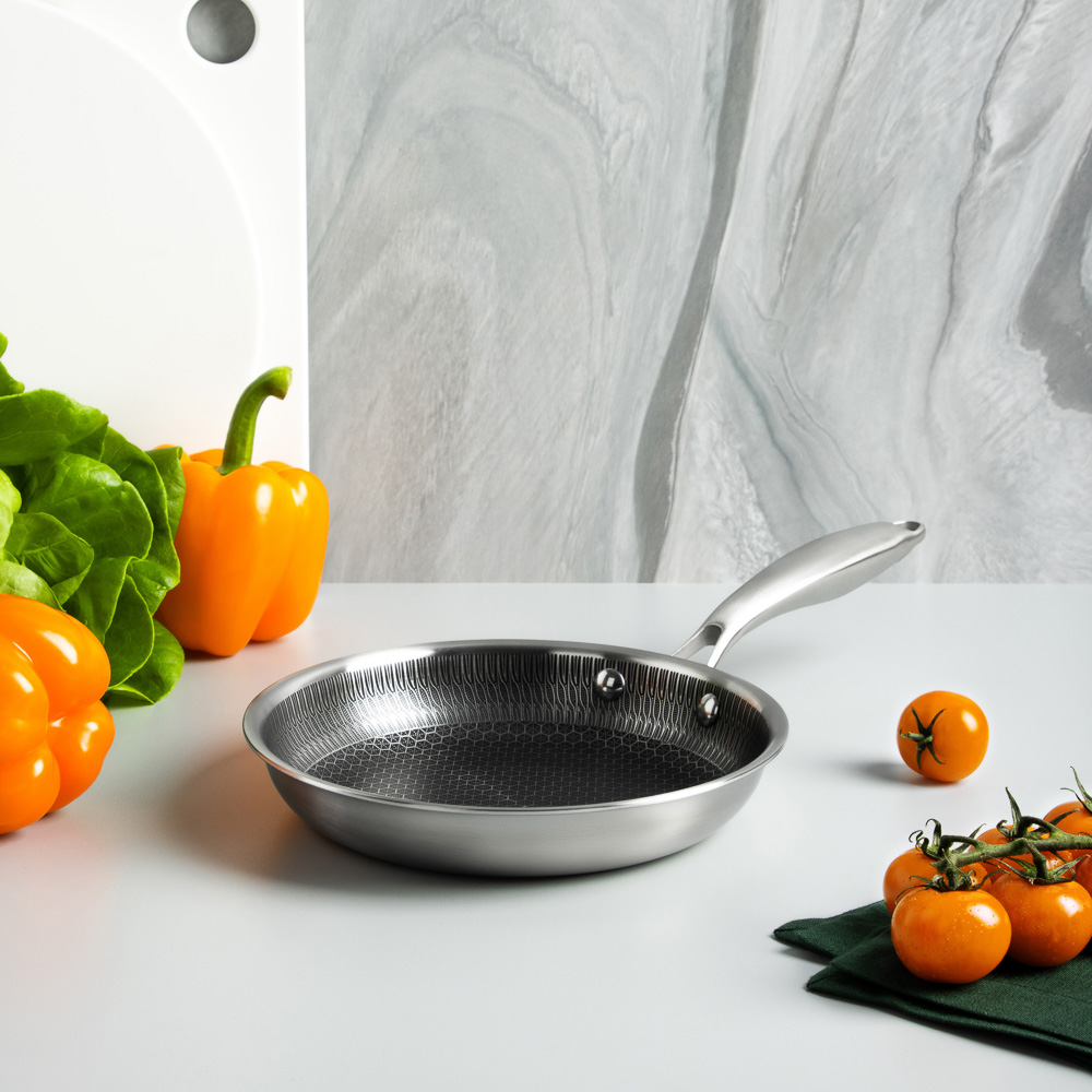 SATOSHI Савона Сковорода Triply 3-х слойная 20х4,0см, нерж.сталь 18/10, антиприг.покр. "соты", инд - #9