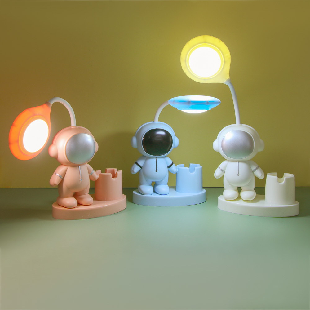 Светильник LED 3 в 1 "Астронавт", USB, АБС пластик, 13х7,5х30см, 3 цвета - #10