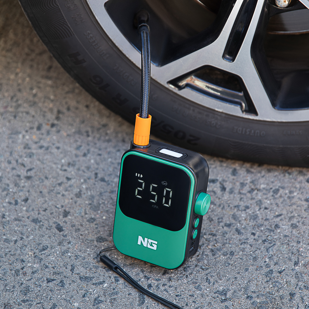 ЕРМАК Компрессор беспроводной, 80Вт, 1500мАх2, фонарь, цифровой дисплей - #13