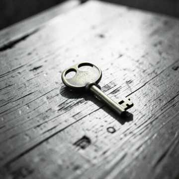 Обложка песни :::writing{variant="document" id="58321" title="Тринадцать л