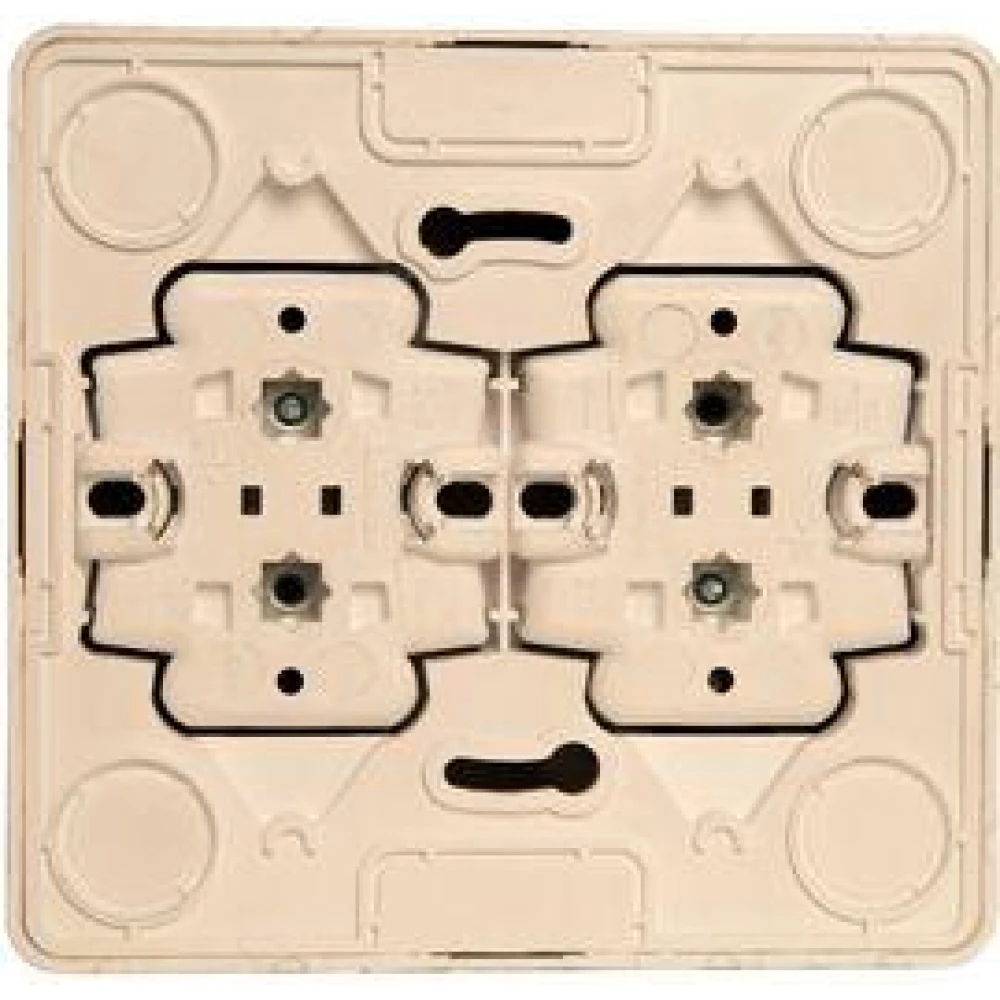 Розетка 4-м ОП Этюд 16А IP20 250В без заземл. без защ. шторок крем. SE PA16-205K