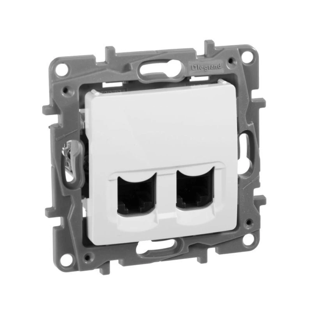Розетка компьютерная 2-м СП Etika RJ45 кат.5E UTP механизм бел. IEK 672255