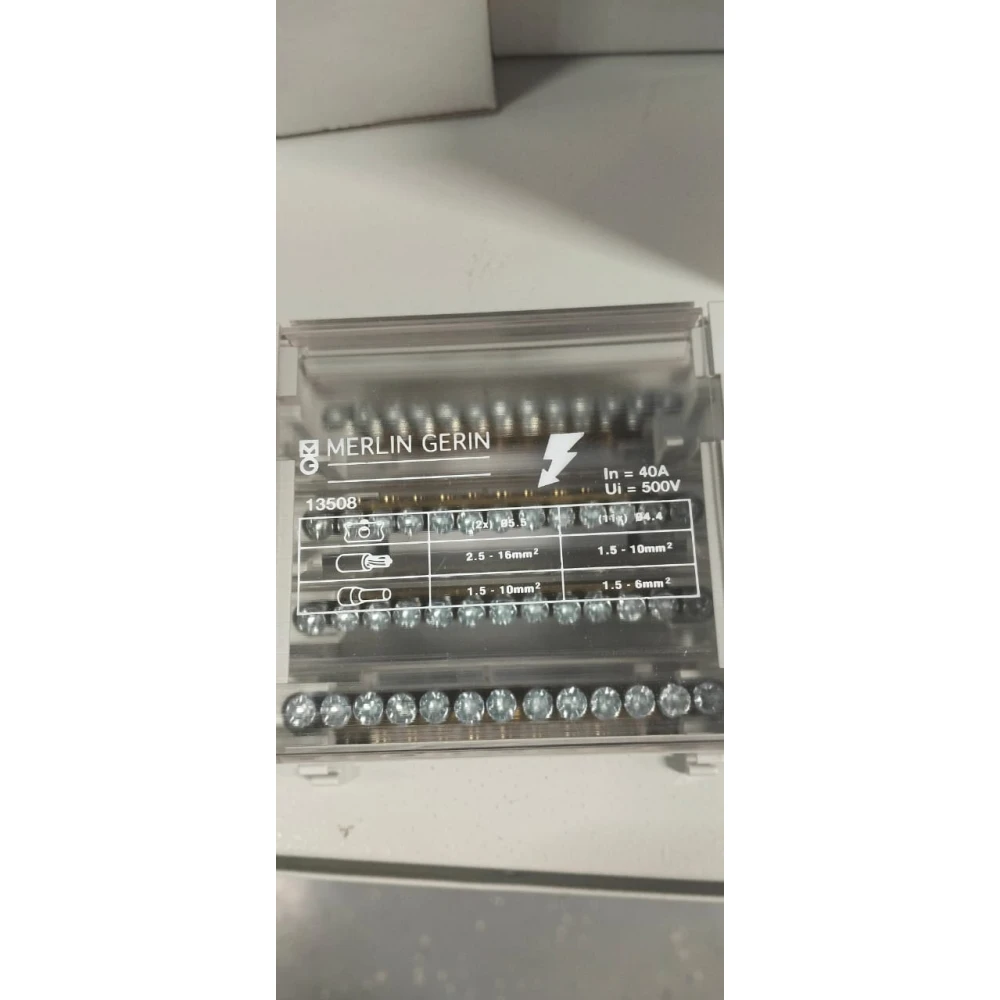 Блок клеммный 4P 40a 4×13отв, для подключения проводников 13508