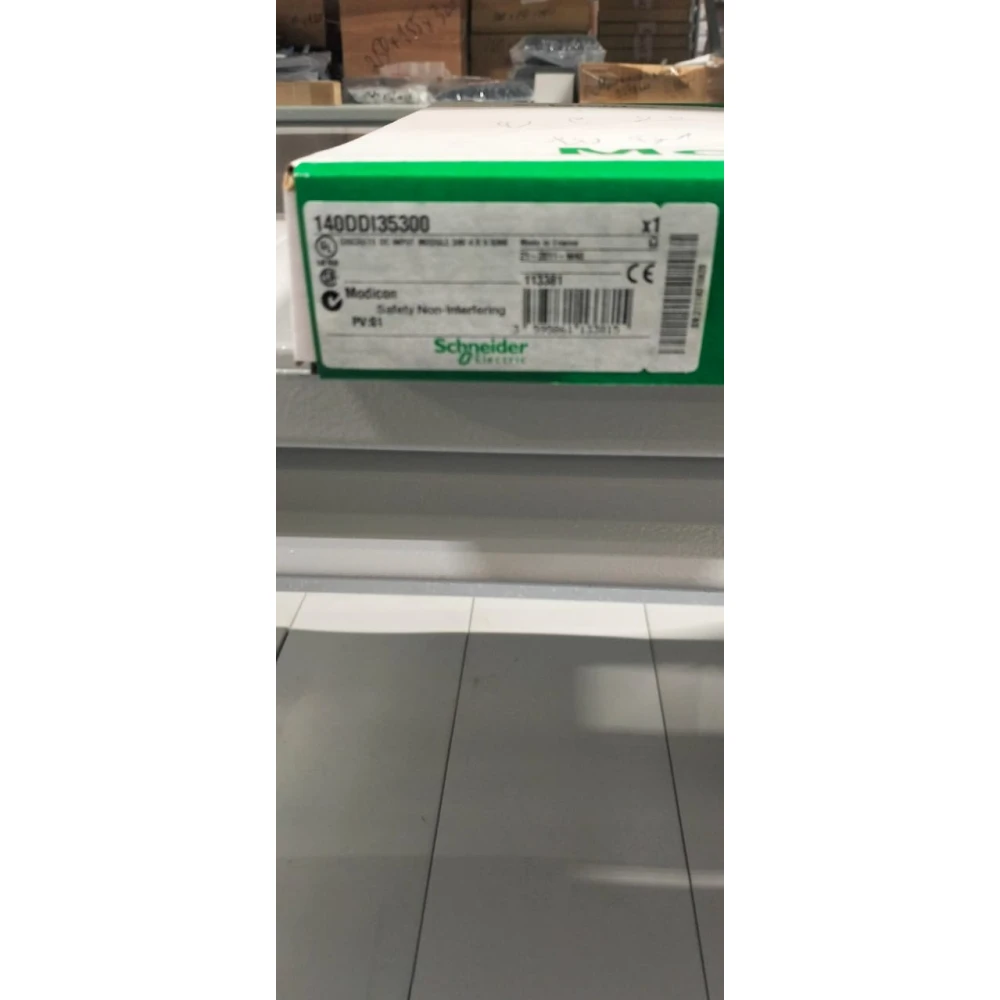 Дискретный вход 24В 32 140DDI35300