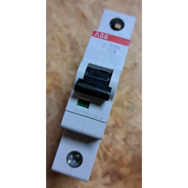 Автоматический выключатель ABB S201-C4, 1P, 4 А, 6 кА, хар-ка C, модульный (2CDS251001R0044, серия S200)