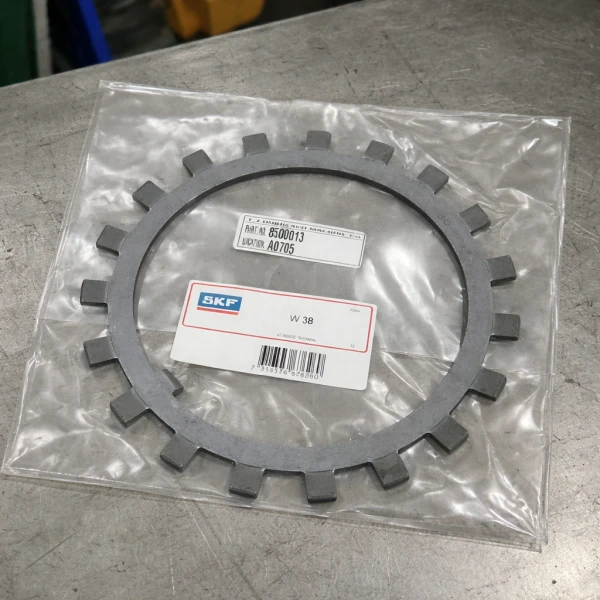 Стопорная шайба SKF W 38 для стопорных гаек AN/N, d=192,455 мм (EAN 7316576676260)
