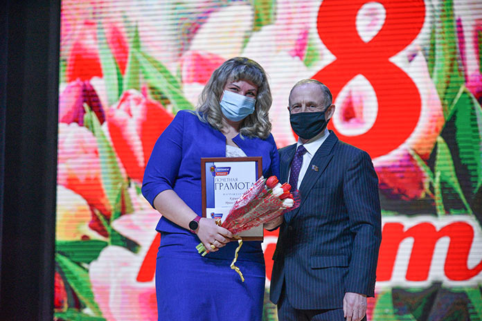 8 марта 2021, торжественное собрание в ЦДК г. Белово