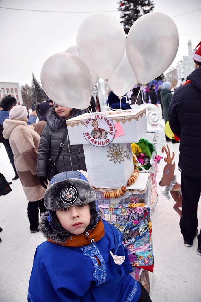 Празднование 80-летия Белово на центральной площади города