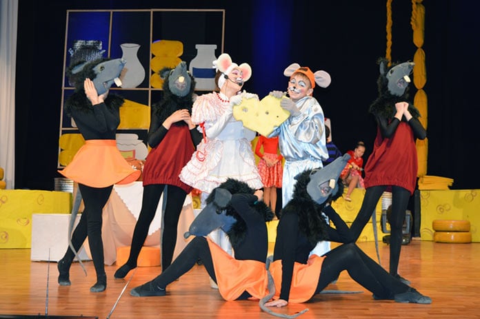 «Все мыши любят сыр» — премьера спектакля в Бачатском