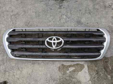 Купить Решетка радиатора для Toyota Land Cruiser