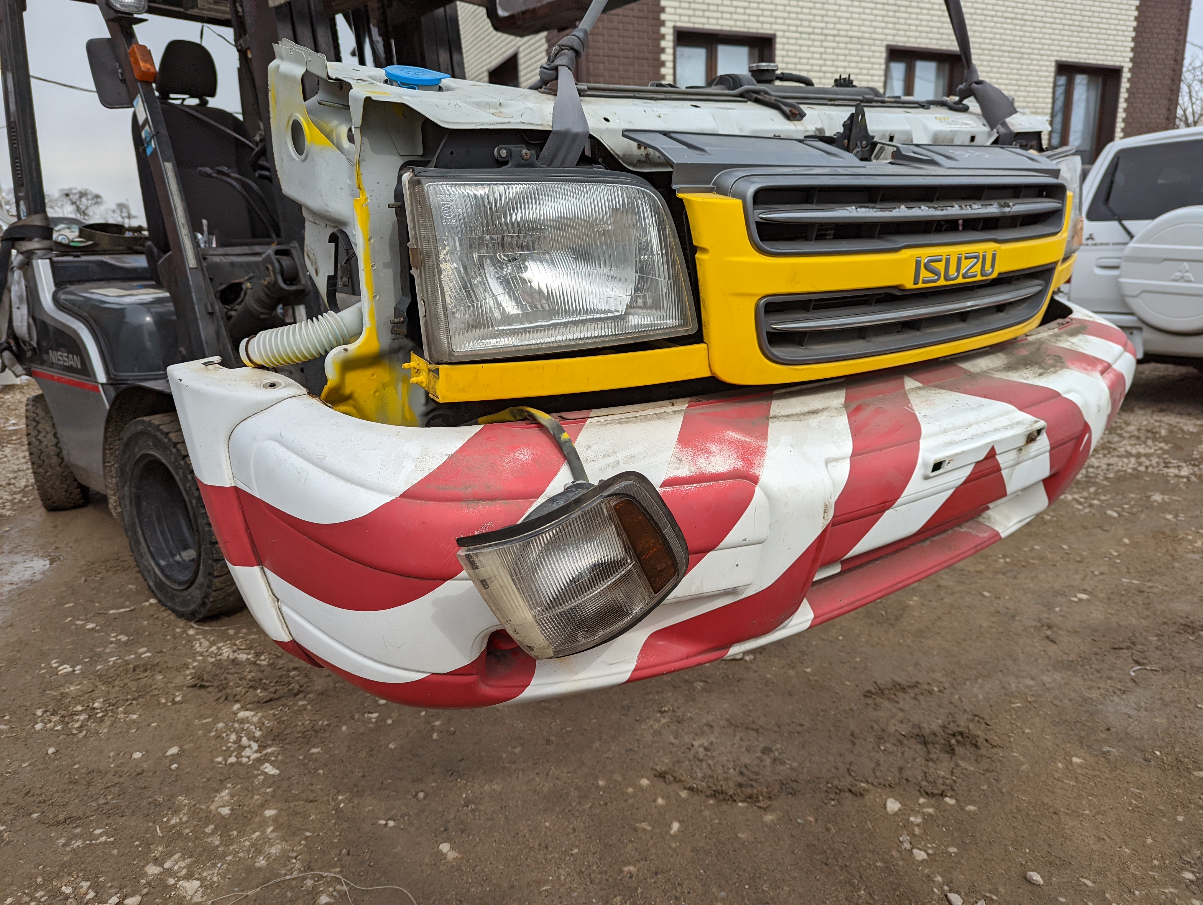 Купить ноускат Isuzu Bighorn UBS73W Код заказа 33123