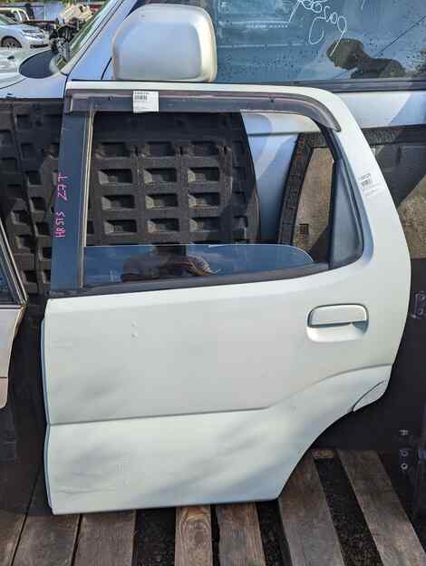 Купить Дверь для Suzuki Swift