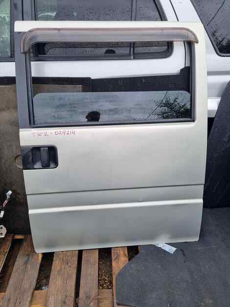 Купить Дверь для Subaru Sambar