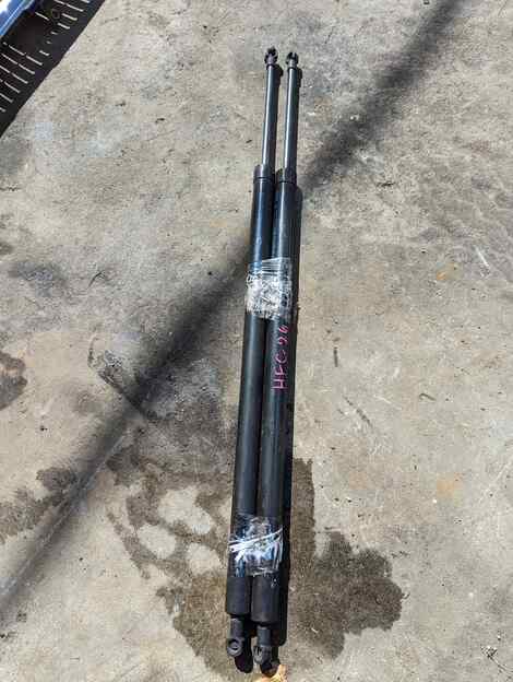 Купить Амортизатор багажника для Nissan Serena