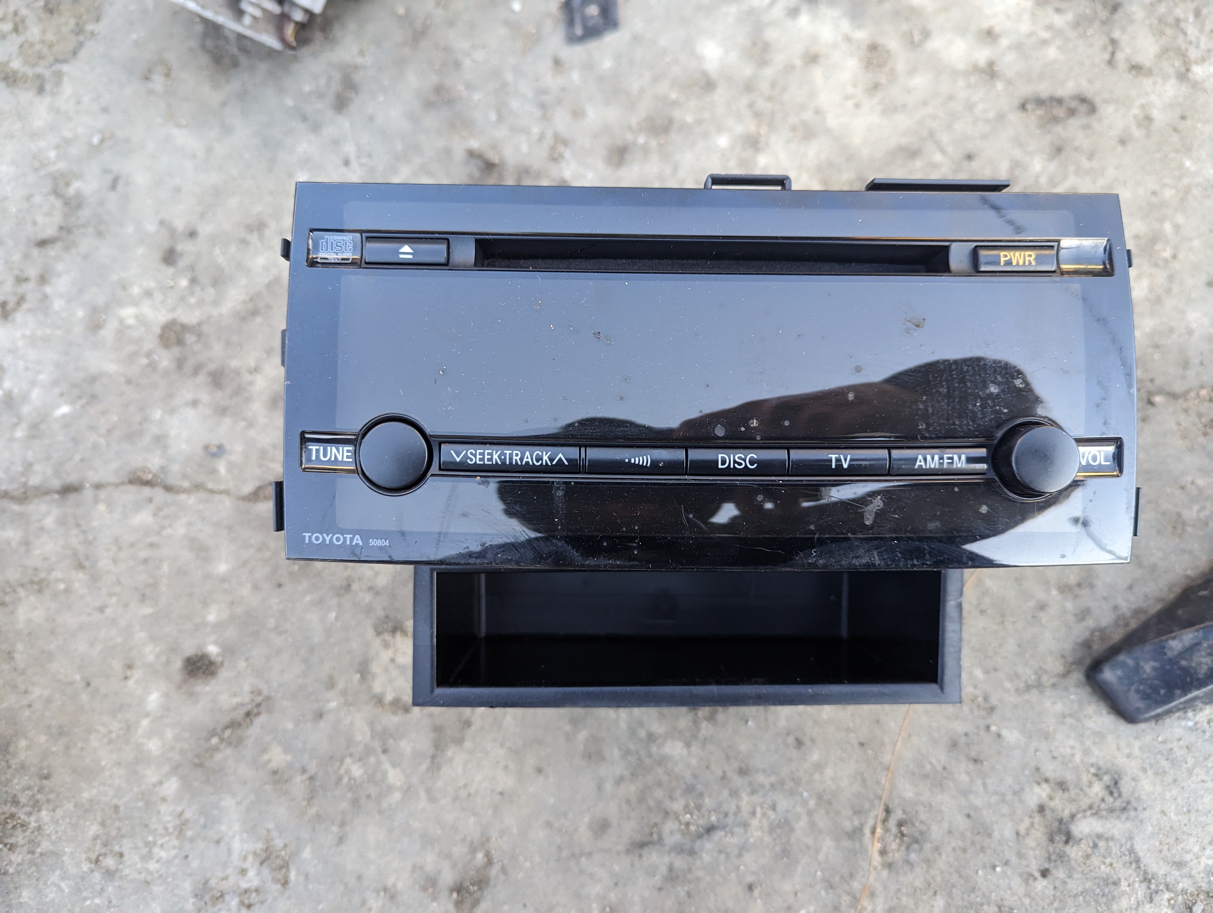 Купить магнитофон 86120-47130 Toyota Prius NHW20 Код заказа 41428