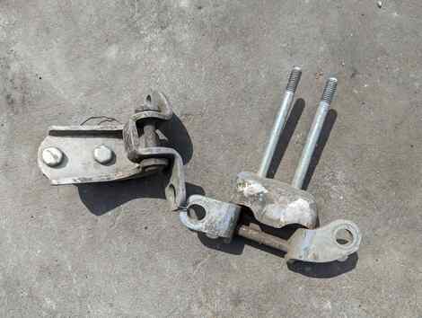 Купить Петли на дверь для Toyota Cresta